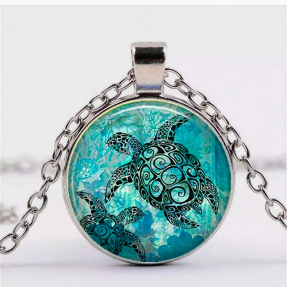 New Silver Tone Sea Turtle necklace 20" Approx